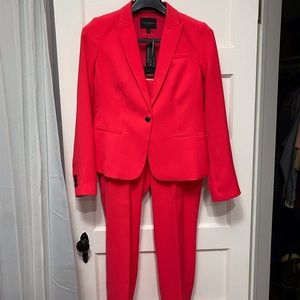 COPY - Women’s Banana Republic Suit, New with Tags, Sz 6